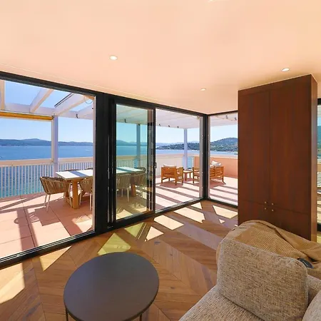 Luxurious Penthouse With Panoramic View St Tropez